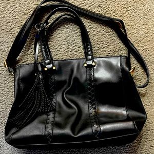 NWOT GUSSACI LARGE BLACK BAG. INCLUDES CROSSBODY STRAP! Fringe/braided accents!